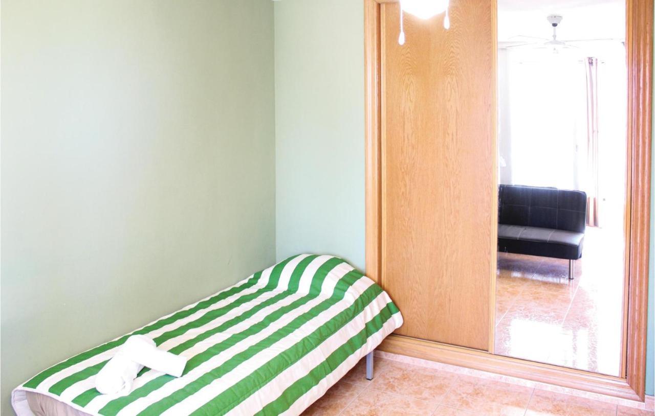 2 Bedroom Pet Friendly Apartment In Аликанте Екстериор снимка