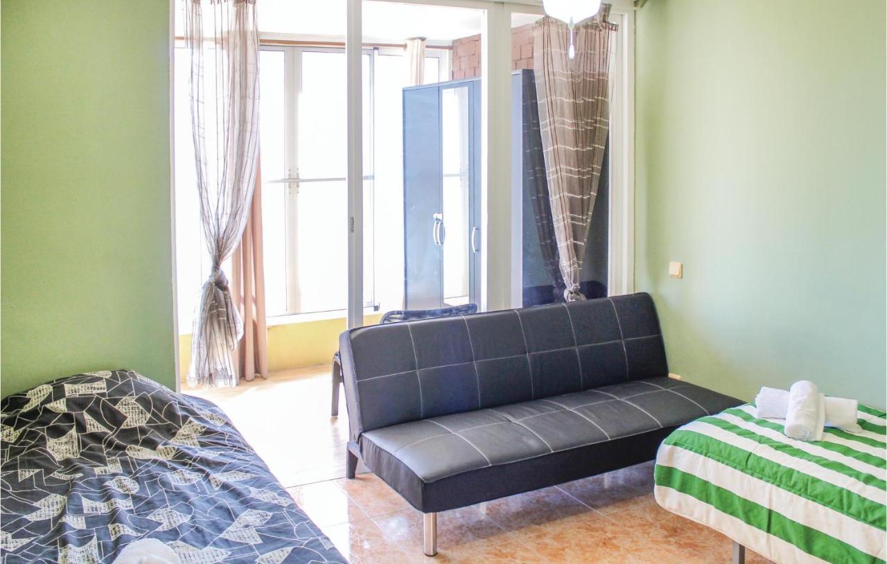 2 Bedroom Pet Friendly Apartment In Аликанте Екстериор снимка