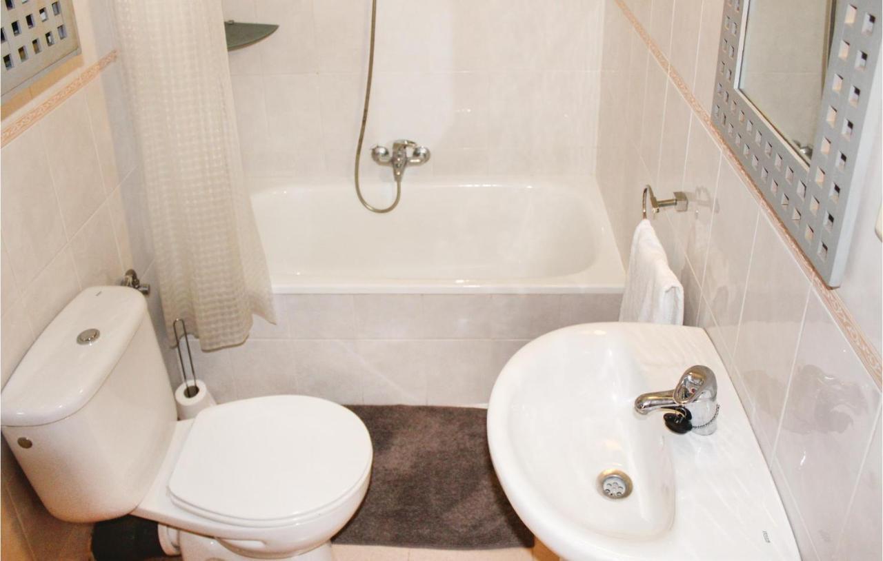 2 Bedroom Pet Friendly Apartment In Аликанте Екстериор снимка